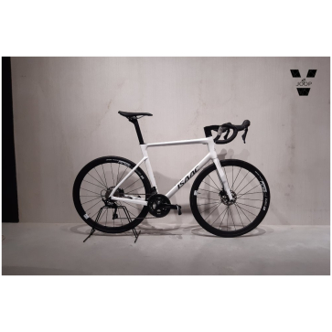 Isaac Boson Disc | Demo Mineral White